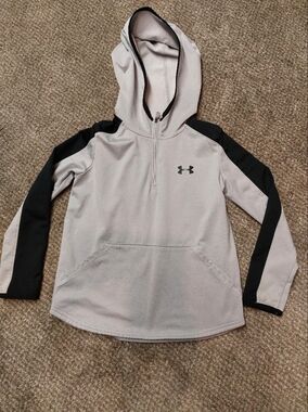 Kids Under Armour Light Gray & Black Half-Zip Hoodie